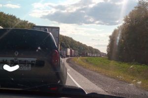 ДТП с фурой спровоцировало огромную пробку в Белинском районе