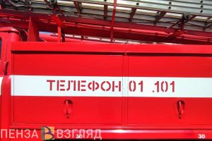 В Пензенской области сгорел полуприцеп с пряжей