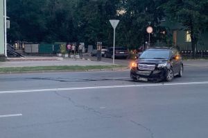 На улице Кирова в Пензе водитель иномарки опасно вылетел на тротуар