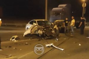 Опубликовано видео с места жесткой аварии в Пензе, где разбились три автомобиля