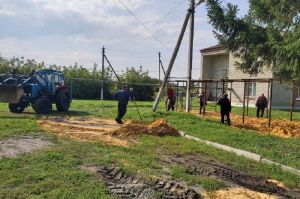 В Сердобском районе устанавливают спортивные и игровые площадки