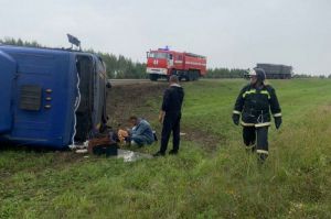 Последствия жесткого ДТП под Пензой устраняли спасатели
