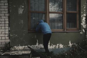 Добычей кузнецкого домушника в Пензе стали деньги и ювелирка
