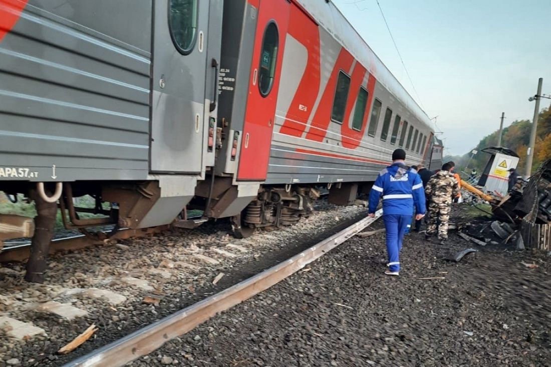 Появилось видео с места ДТП на железнодорожном переезде в Пензенской области