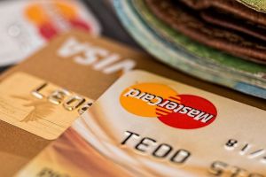 После звонка мужчина из Пензы перевел незнакомцу более 800 тысяч рублей