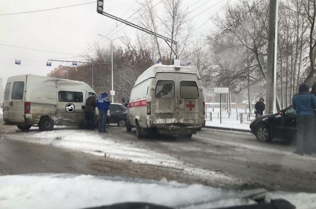 Подборка ДТП: погодный апокалипсис спровоцировал в Пензе большое число  аварий