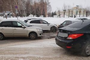 Из-за ДТП в пензенском микрорайоне Арбеково образовалась пробка