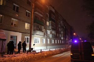 Взыскан моральный вред с собственника квартиры, с балкона которой на пензячку упала глыба льда