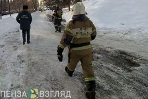 Появилось видео с места задымления в квартире на улице Кижеватова в Пензе