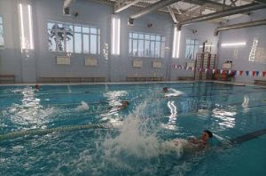 Пензенцы сдают нормы ГТО по плаванию