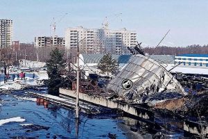 На видео попал момент разгерметизации резервуара с битумом в Пензе