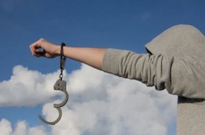 Полицейские обнаружили у жителя Пензы пакет с наркотиками