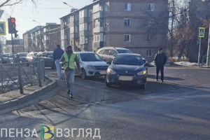 Пензенец сообщил о столкновении двух машин на Южной поляне