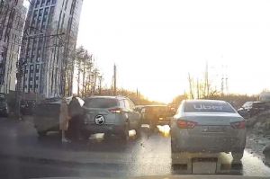 В Пензе авария на Западной поляне спровоцировала пробку