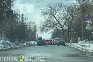 В Пензе из-за пожара перекрыт проезд по улице Красной