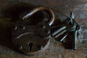 Бывший сосед вынес из дома пожилой пензячки золото и деньги