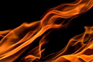 В Заречном из-за пожара эвакуировали женщину