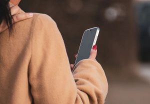 Пензячка лишилась денег при продаже пальто