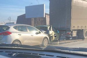 На Сурском мосту в Пензе произошла авария с тремя автомобилями