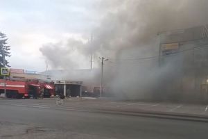 Утром в Пензе сгорел ларек с шаурмой