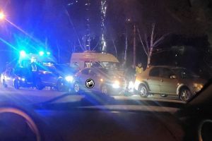 На место ДТП с четырьмя автомобилями в Пензе прибыли две «скорые» и спасатели