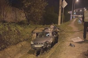 Появились фото с места ДТП под Кузнецком, где погибла девочка-подросток