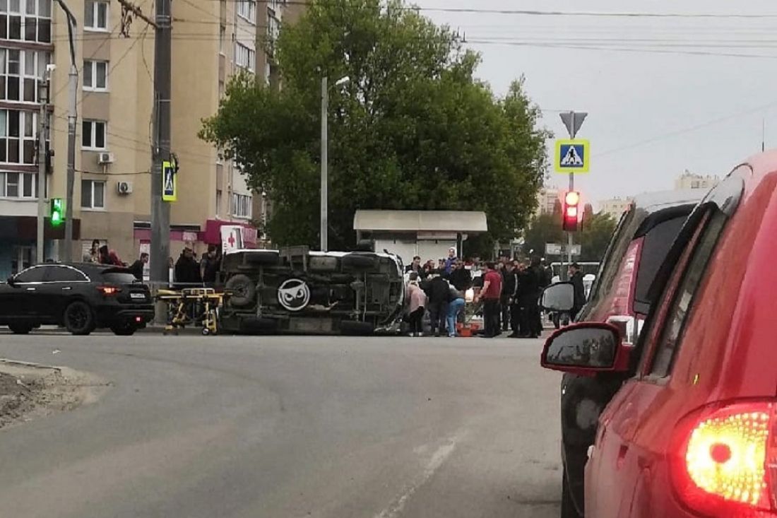 Около 19. ДТП В Пензе вчера в Терновке. Авария в Пензе на Терновского. Авария в Пензе на улице Терновского. Авария на Терновского в Пензе сегодня.