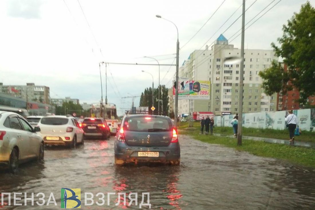 Пензу затопило: видео и фото из центра города и Арбеково после ливня 22 июня