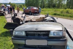 Появились фото с места жуткого ДТП под Пензой