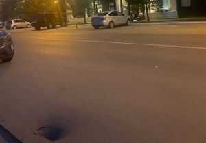 На улице Металлистов в Пензе образовался провал в асфальте