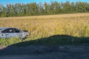 На трассе под Пензой жестко столкнулись два автомобиля