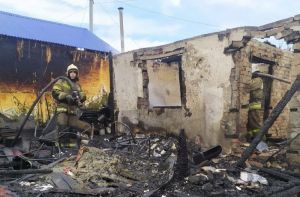 В пензенском СНТ сгорел дачный домик