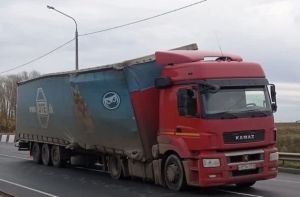 В Пензенской области «КамАЗ» помешал движению автомобилей