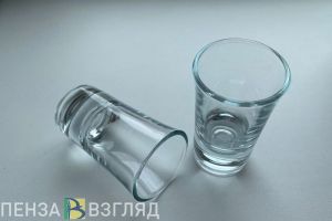 Странные гримасы, красный нос: пензенцам рассказали, как распознать алкоголика