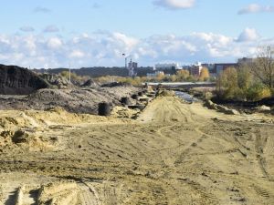 Дорогу в Арбекове на улице Бутузова строят с опережением графика