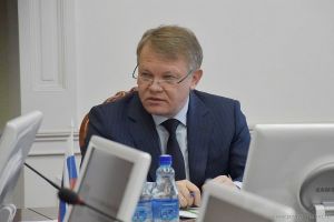 Мэр Пензы Басенко заявил о необходимости установки закрытых мусорных контейнеров в городе