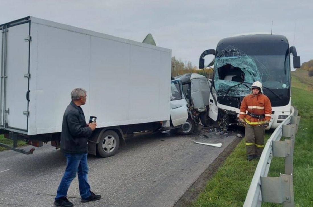 В ДТП с рейсовым автобусом в Пензенской области пострадали несколько человек