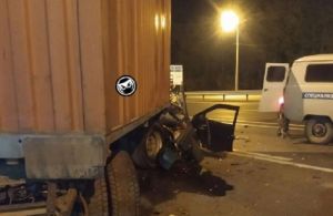 В пензенском УГИБДД сообщили, кто погиб в аварии с грузовиком и легковушкой в Пензе
