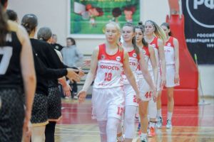 БК «Юность» разгромила в Пензе «Вологжанку»