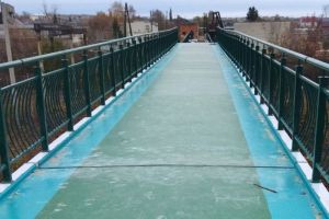 В Кузнецке ввели в эксплуатацию пешеходный мост на улице Свердлова