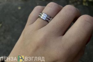 В Пензе женщина так сильно ушибла палец, что не смогла снять кольцо