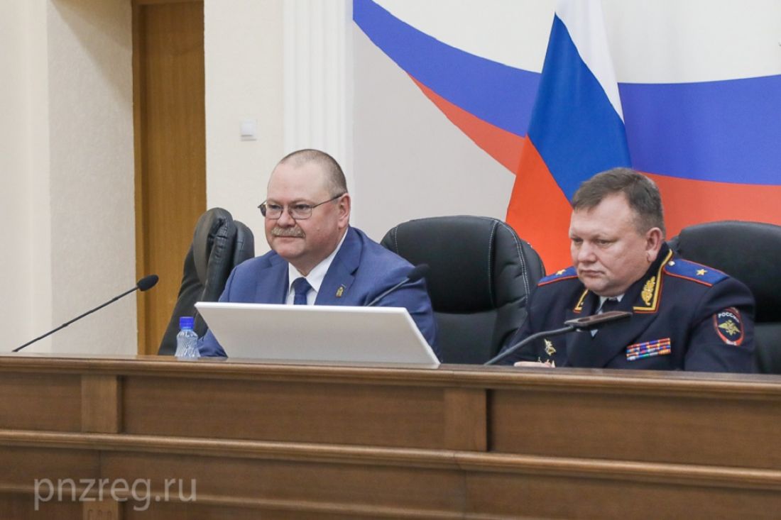 Олег Мельниченко поблагодарил представителей ОВД Пензенской области за службу