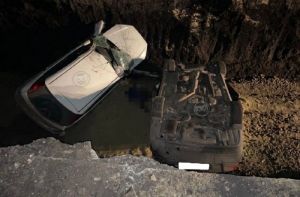 Установлены личности пострадавших, чьи автомобили улетели в перекоп под Каменкой
