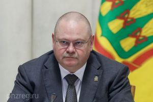 Мельниченко потребовал до конца года выполнить поставленные в рамках госпрограмм задачи