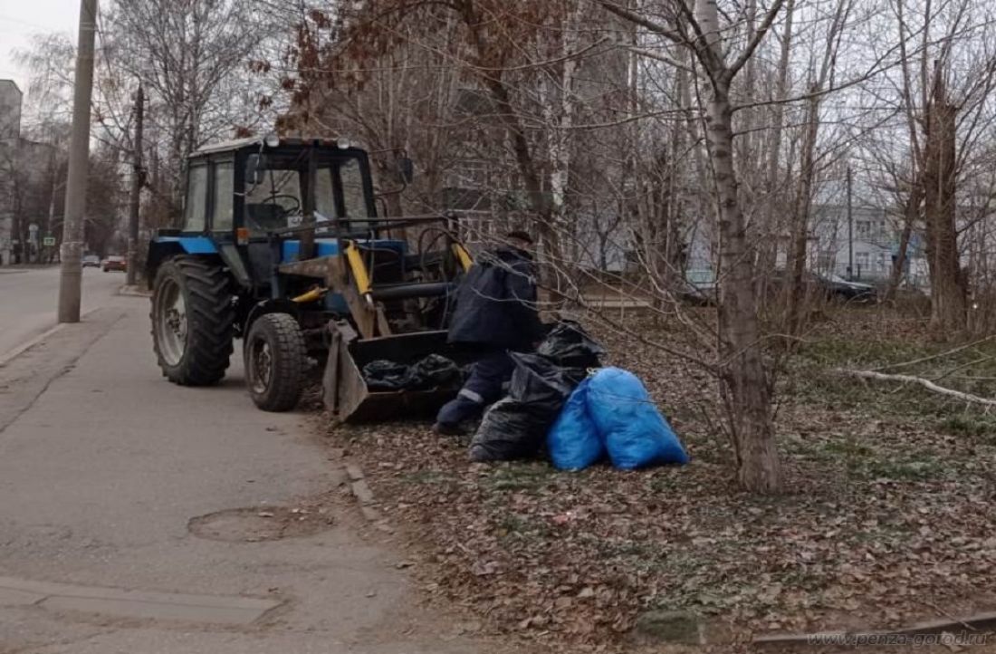 В Железнодорожном районе Пензы избавились от навалов мусора