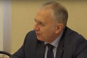 Мэр Кузнецка призвал руководителей организаций убеждать людей отказаться от корпоративов