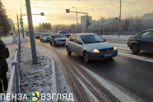 Утренняя пробка, новые правила для итогового сочинения и повышение МРОТ - новости Пензы и области за 7 декабря