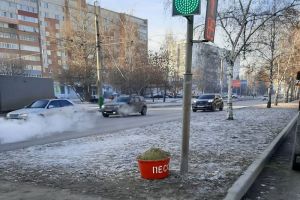 Пензенцы озадачены появлением «ведер» с песком