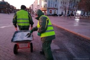 Пензенские коммунальщики устраняют последствия непогоды