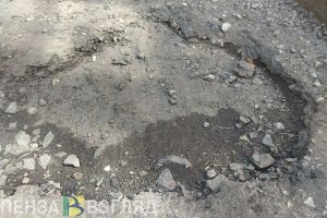 Просадки, сдвиги и волны. В Кузнецком районе заставят отремонтировать дорогу через суд